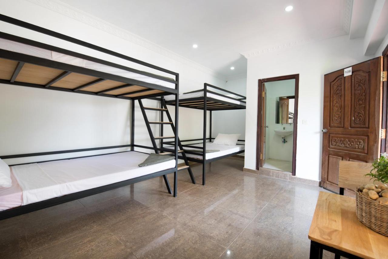Barefoot Backpacker Resort Siem Reap Exterior foto