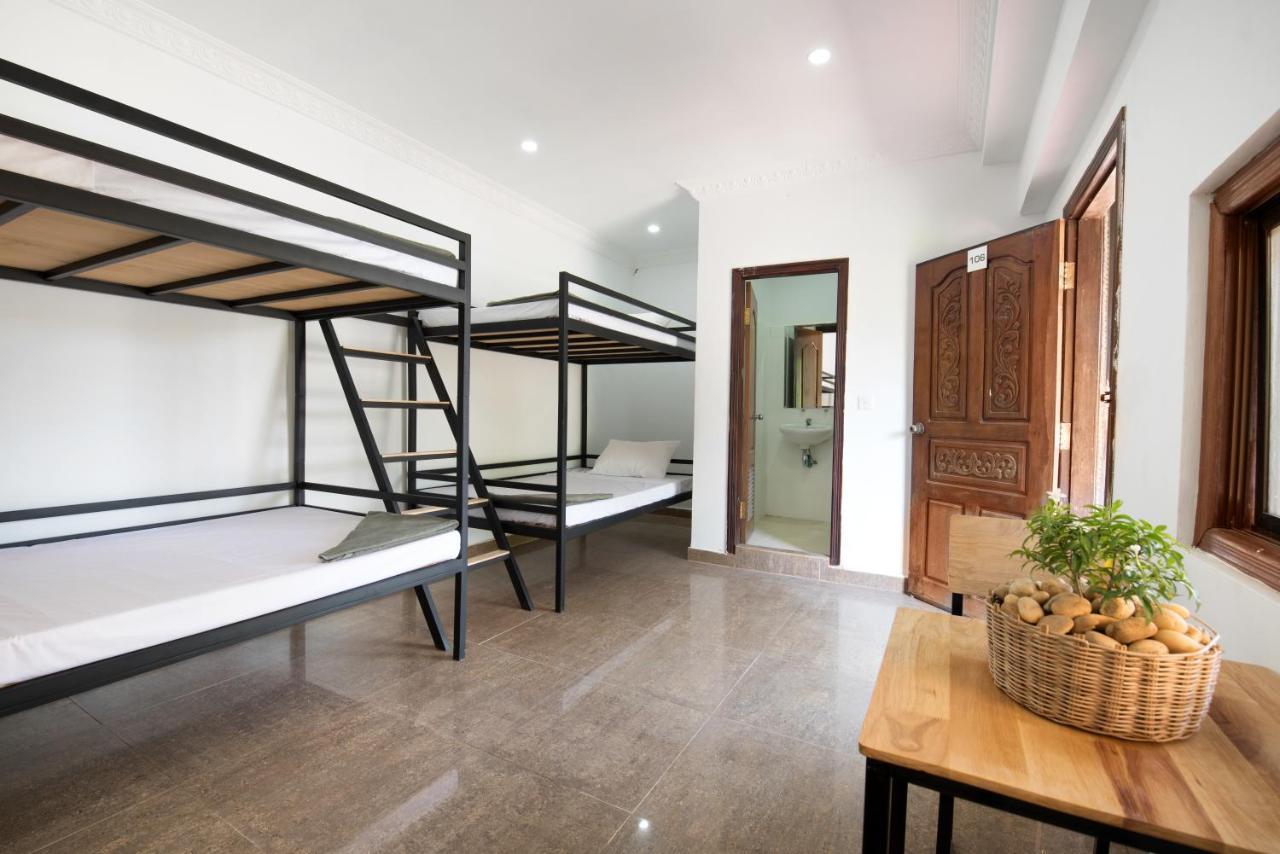 Barefoot Backpacker Resort Siem Reap Exterior foto